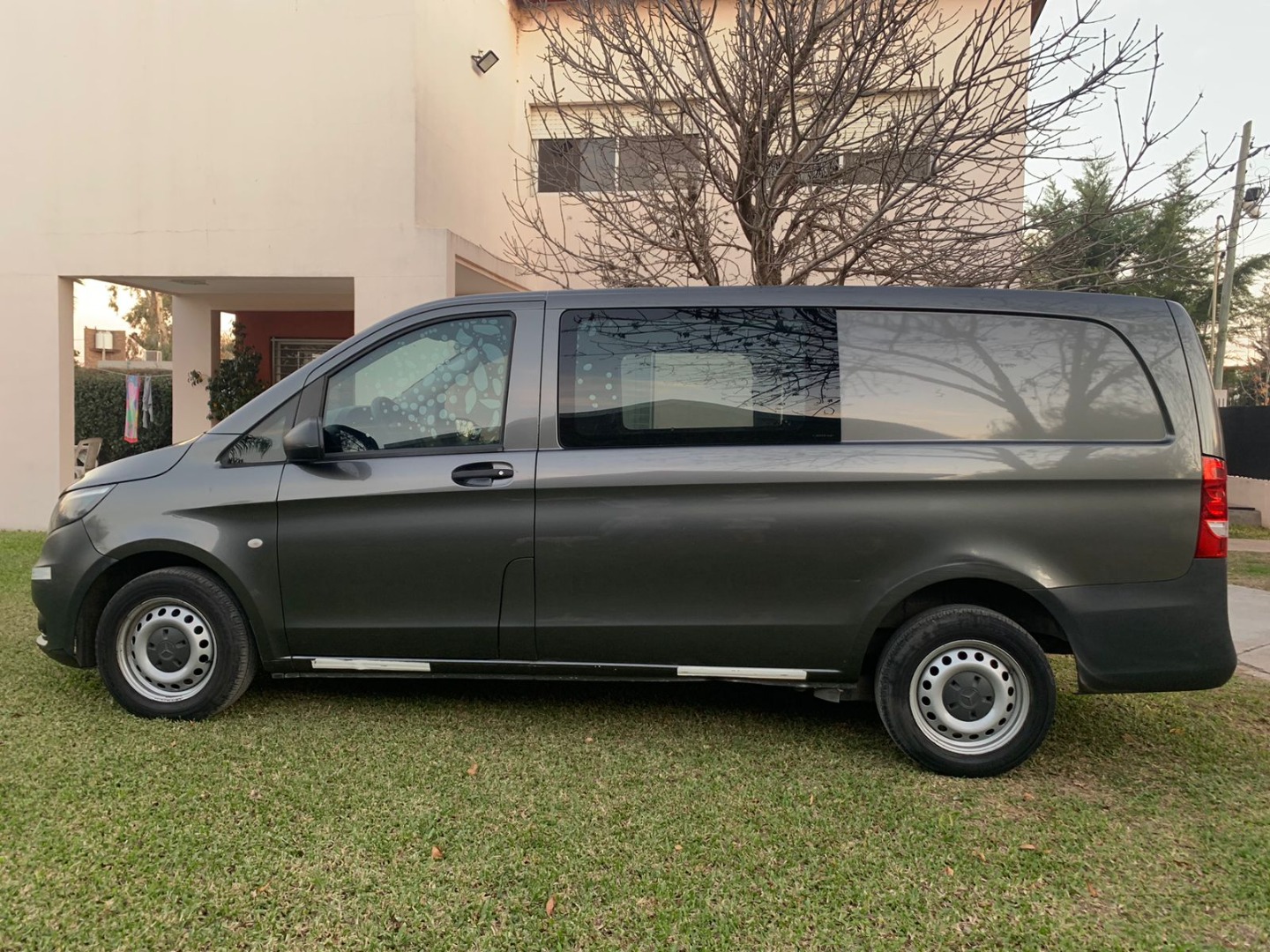 Utilitarios - Mercedes Benz VITO F. MIXTO 2017 Diesel 200000Km - En Venta