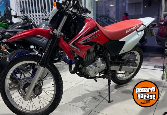 Motos - Honda XR TORNADO  250 2016 Nafta 15500Km - En Venta