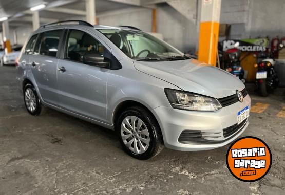 Autos - Volkswagen SURAN CONFORTLINE 2019 Nafta 100000Km - En Venta