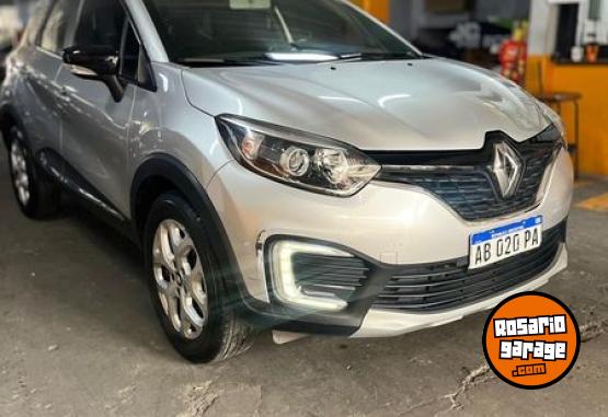 Autos - Renault CAPTUR ZEN 2017 Nafta 110000Km - En Venta