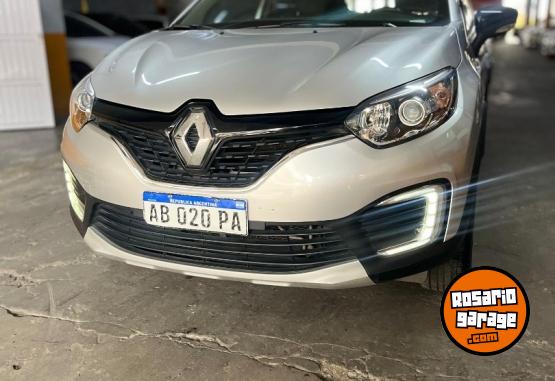 Autos - Renault CAPTUR ZEN 2017 Nafta 110000Km - En Venta