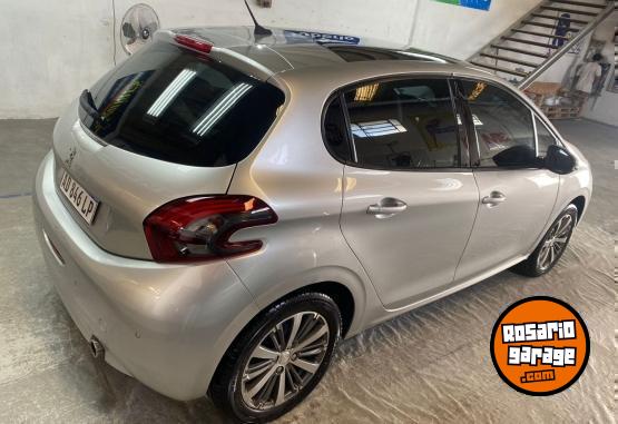 Autos - Peugeot 208 Feline 2019 Nafta 54000Km - En Venta