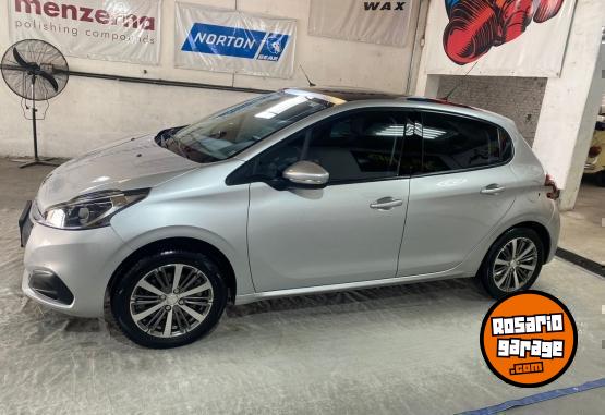 Autos - Peugeot 208 Feline 2019 Nafta 54000Km - En Venta