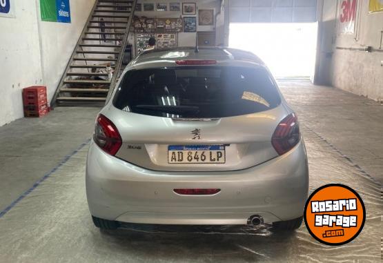 Autos - Peugeot 208 Feline 2019 Nafta 54000Km - En Venta