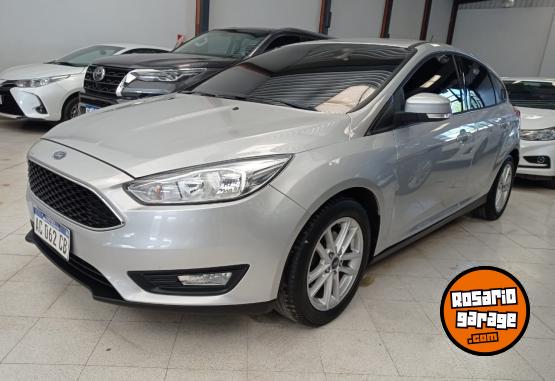 Autos - Ford FOCUS 1.6 S 2017 Nafta 60000Km - En Venta