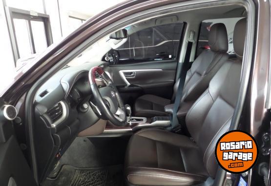 Camionetas - Toyota SW4 2.8 Srx  4x4 7as At 2019 Diesel 74500Km - En Venta