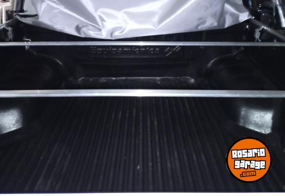 Accesorios para Autos - equipamientos para camionetas HILUX AMAROK S10 RANGER ALASKNA FRONTIER - En Venta