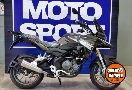 Motos - Benelli TRK 251 2024 Nafta 0Km - En Venta