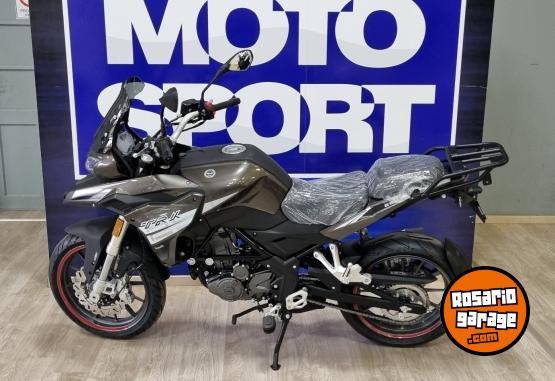 Motos - Benelli TRK 251 2024 Nafta 0Km - En Venta