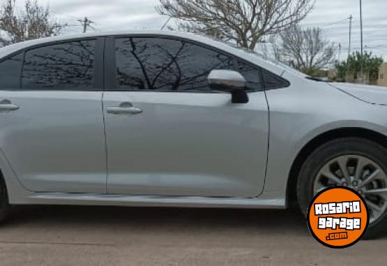 Autos - Toyota Corolla XLI CVT 2021 Nafta 59000Km - En Venta