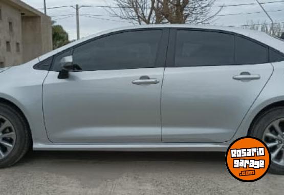 Autos - Toyota Corolla XLI CVT 2021 Nafta 59000Km - En Venta