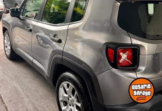 Camionetas - Jeep RENEGADE SPORT PLUS 2018 Nafta 78000Km - En Venta