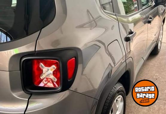 Camionetas - Jeep RENEGADE SPORT PLUS 2018 Nafta 78000Km - En Venta