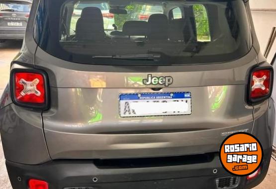 Camionetas - Jeep RENEGADE SPORT PLUS 2018 Nafta 78000Km - En Venta