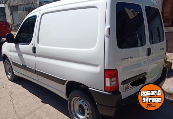 Utilitarios - Citroen Berlingo Furgon Business 2023 Nafta 37500Km - En Venta