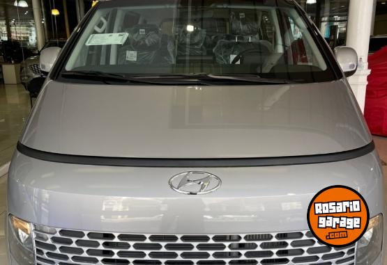 Utilitarios - Hyundai STARIA 4X2 SAFETY 0KM 2024 Diesel 0Km - En Venta