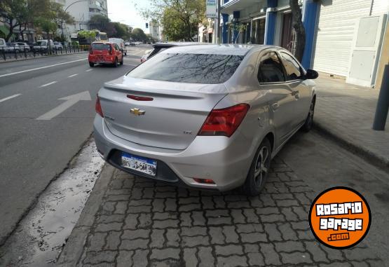 Autos - Chevrolet Prisma 2018 GNC 142000Km - En Venta