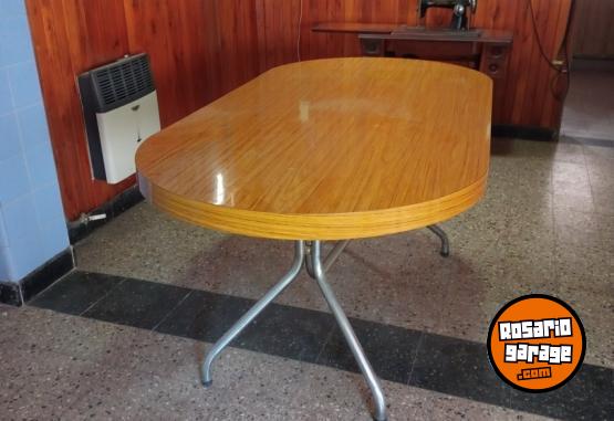 Hogar - MESA COMEDOR MUY BUEN ESTADO - En Venta