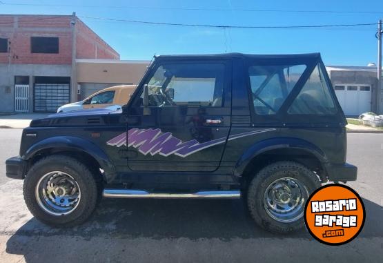 Camionetas - Suzuki Santana Samurai 1996 Nafta 81800Km - En Venta