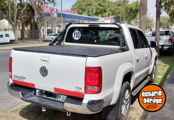 Camionetas - Volkswagen Amarok highline 180cv 2015 Diesel 180000Km - En Venta