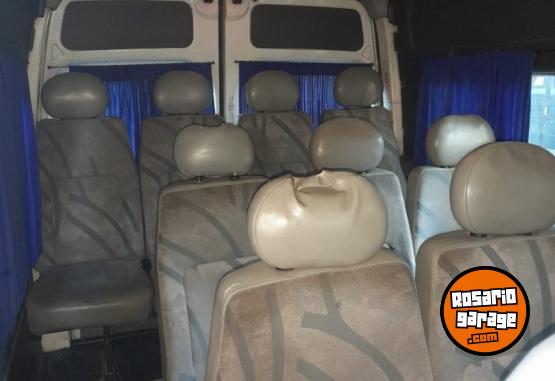 Utilitarios - Renault 2005 minibus 2005 Diesel 400000Km - En Venta