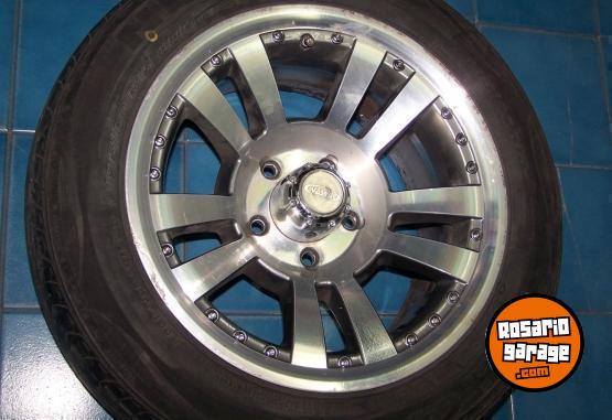 Accesorios para Autos - 4 Ruedas auto 195/60 R15 88H - En Venta