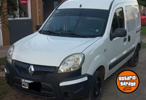 Utilitarios - Renault KANGOO CONFORT 1.6 2015 Nafta 140000Km - En Venta