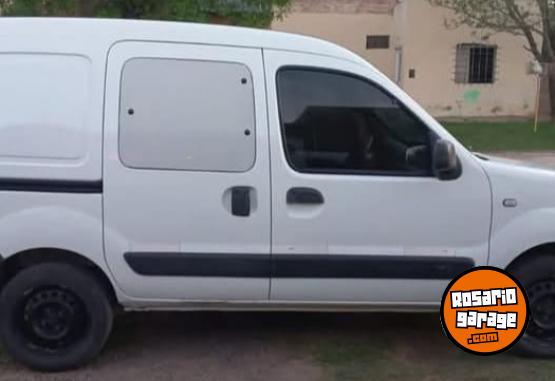 Utilitarios - Renault KANGOO CONFORT 1.6 2015 Nafta 140000Km - En Venta