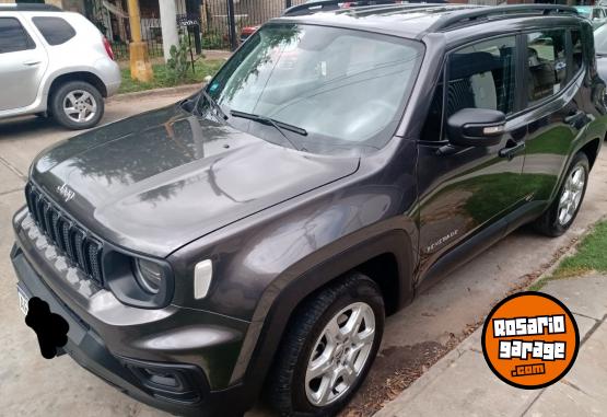 Camionetas - Jeep RENEGADE SPORT 2023 Nafta 27000Km - En Venta