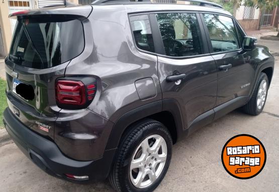 Camionetas - Jeep RENEGADE SPORT 2023 Nafta 27000Km - En Venta