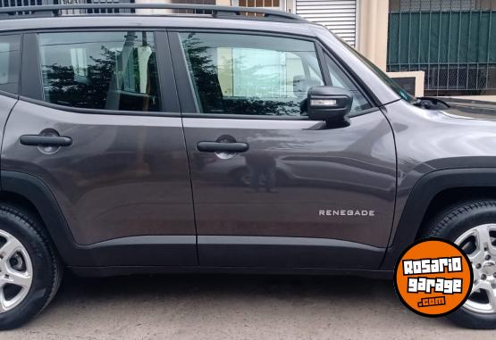 Camionetas - Jeep RENEGADE SPORT 2023 Nafta 27000Km - En Venta