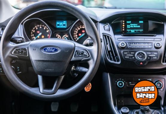 Autos - Ford Focus S 1.6 MT 2017 Nafta 93000Km - En Venta