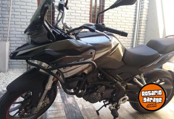 Motos - Benelli TRK 251 2022 Nafta 3100Km - En Venta