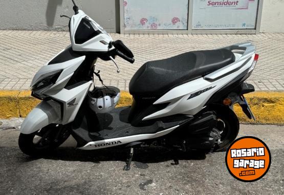 Motos - Honda Elite 2019 Nafta 5600Km - En Venta