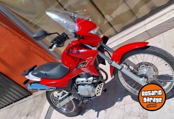 Motos - Honda Falcon 400 2015 Nafta 30000Km - En Venta