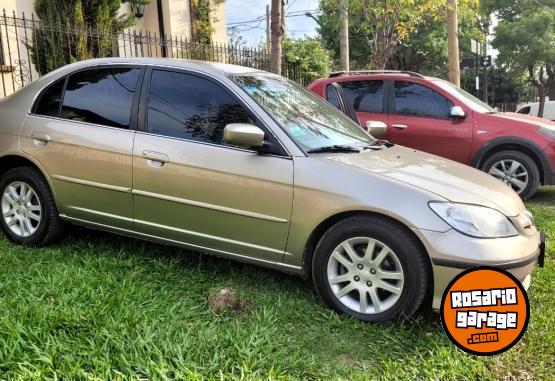 Autos - Honda Civic 2005 Nafta 215000Km - En Venta