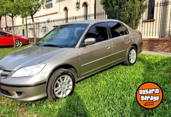 Autos - Honda Civic 2005 Nafta 215000Km - En Venta