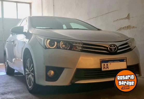 Autos - Toyota Corolla Seg 2016 Nafta 110800Km - En Venta