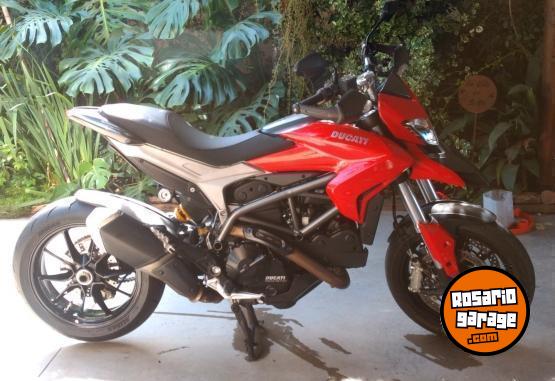 Motos - Ducati Hyperstrada 821 2015 Nafta 22200Km - En Venta