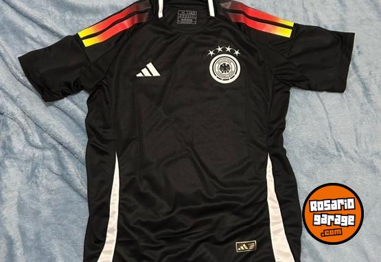 Indumentaria - Remeras deportivas seleccin argentina y remeras internacionales - En Venta