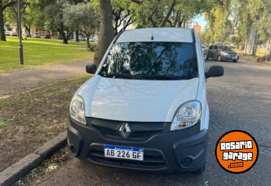 Utilitarios - Renault Kangoo 2017 Nafta 115000Km - En Venta