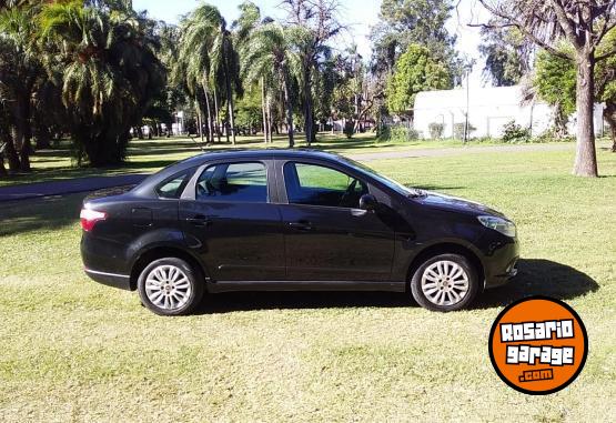 Autos - Fiat GRAN SIENA 2016 Nafta 98000Km - En Venta