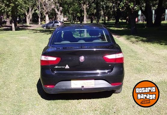 Autos - Fiat GRAN SIENA 2016 Nafta 98000Km - En Venta