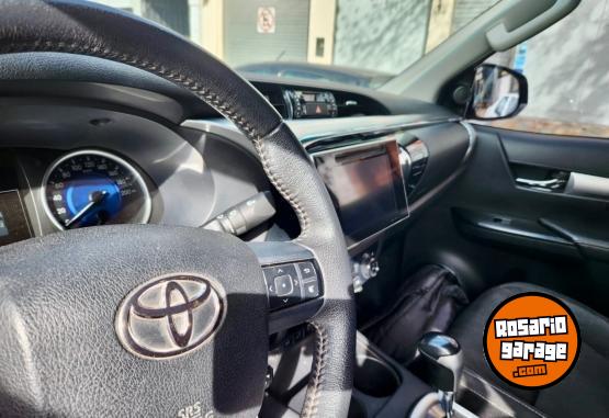 Camionetas - Toyota Hilux SRV 2019 Diesel 96225Km - En Venta