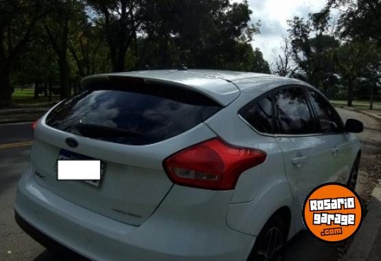 Autos - Ford FOCUS 5P 2.0L AT TITANIUM 2017 Nafta 94600Km - En Venta