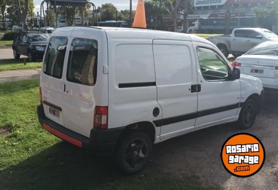 Utilitarios - Peugeot Partner 1.6 hdi 2011 Diesel 196000Km - En Venta