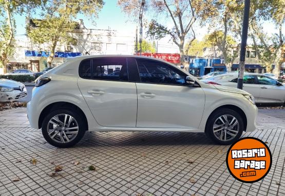 Autos - Peugeot 208 allure 2022 Nafta 21000Km - En Venta