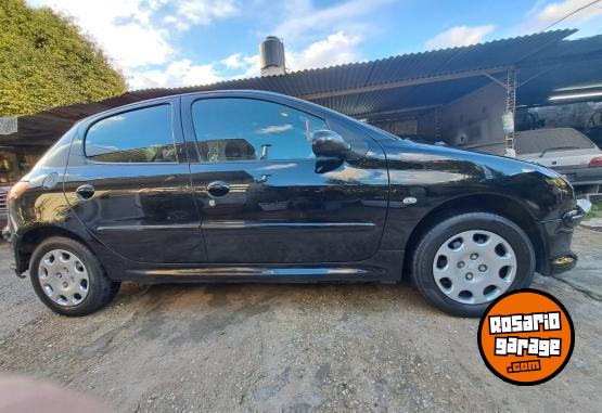 Autos - Peugeot 206 2008 Nafta 185000Km - En Venta