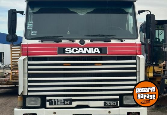 Camiones y Gras - SCANIA R112H ENGANCHADO CON BATEA MBU 2023 - En Venta