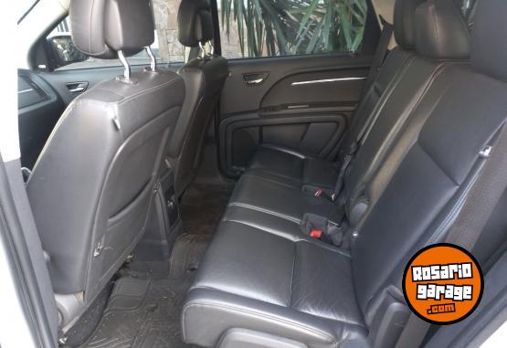 Camionetas - Dodge Journey  2.7 7 asientos 2011 Nafta 120000Km - En Venta